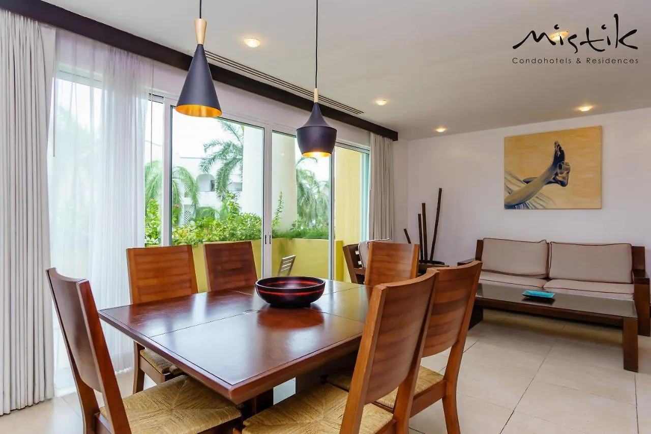 Pueblito Escondido By Mistik Vacation Rentals Playa del Carmen Aparthotel