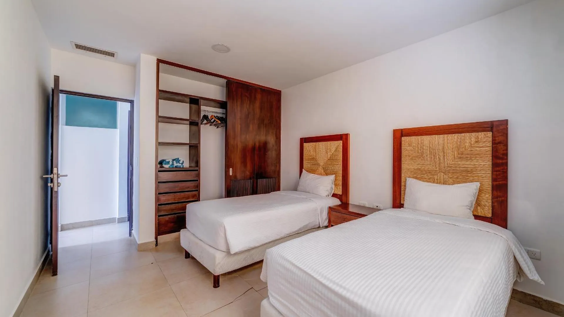 Pueblito Escondido By Mistik Vacation Rentals Playa del Carmen 5*,