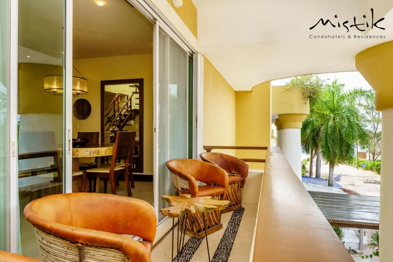 Pueblito Escondido by Mistik Vacation Rentals Playa del Carmen México