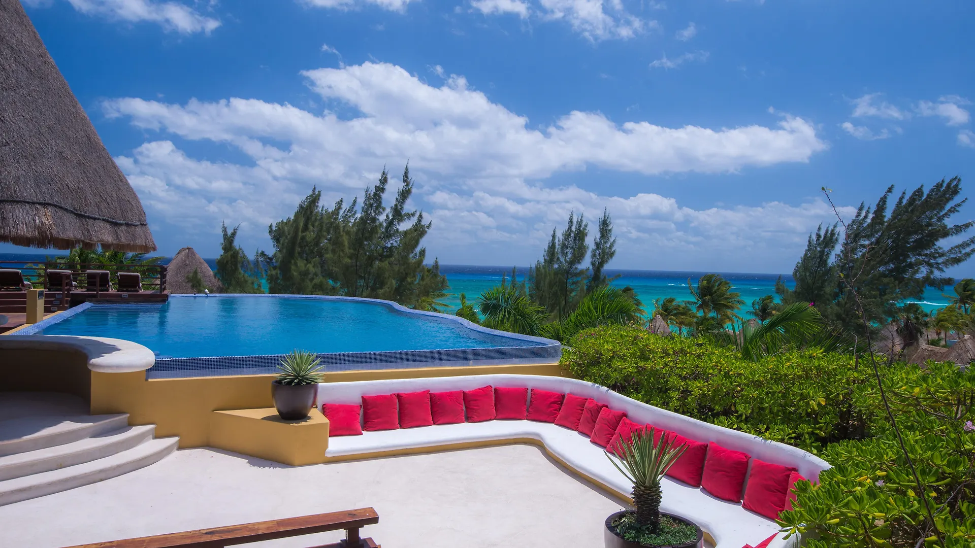 ***** Apartahotel Pueblito Escondido by Mistik Vacation Rentals Playa del Carmen México