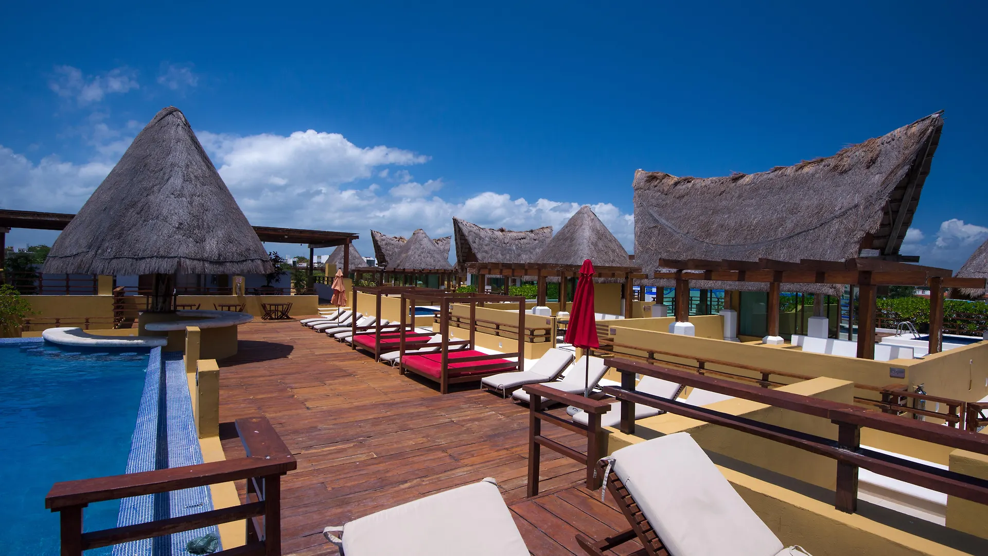 ***** Apartahotel Pueblito Escondido by Mistik Vacation Rentals Playa del Carmen México