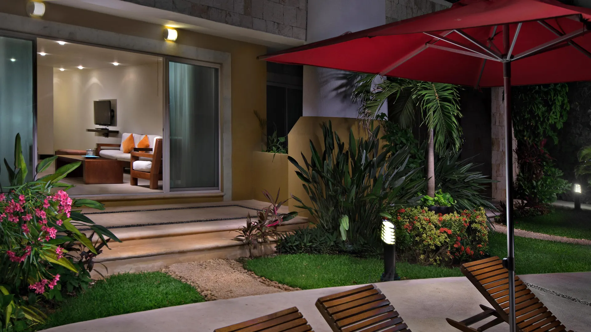 Pueblito Escondido by Mistik Vacation Rentals Playa del Carmen México