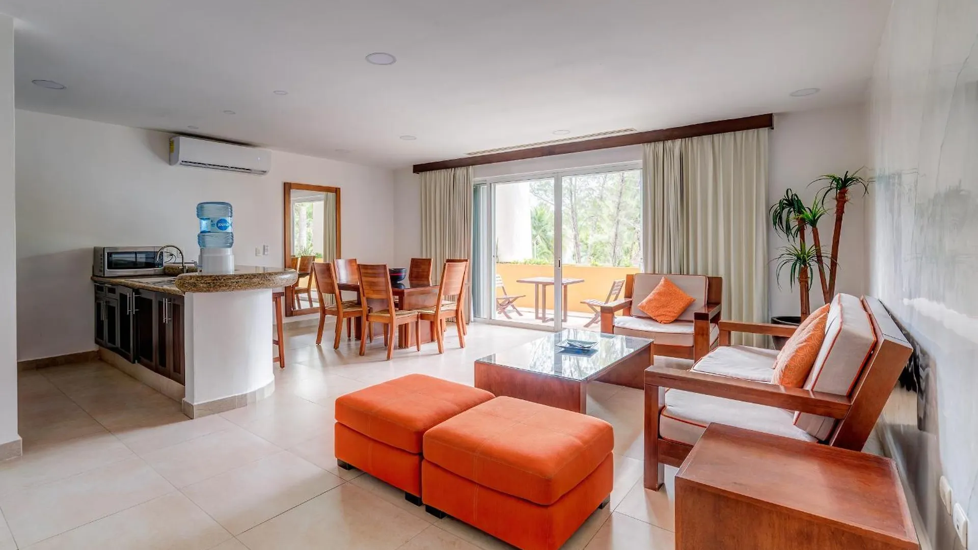Pueblito Escondido by Mistik Vacation Rentals Playa del Carmen Apartahotel